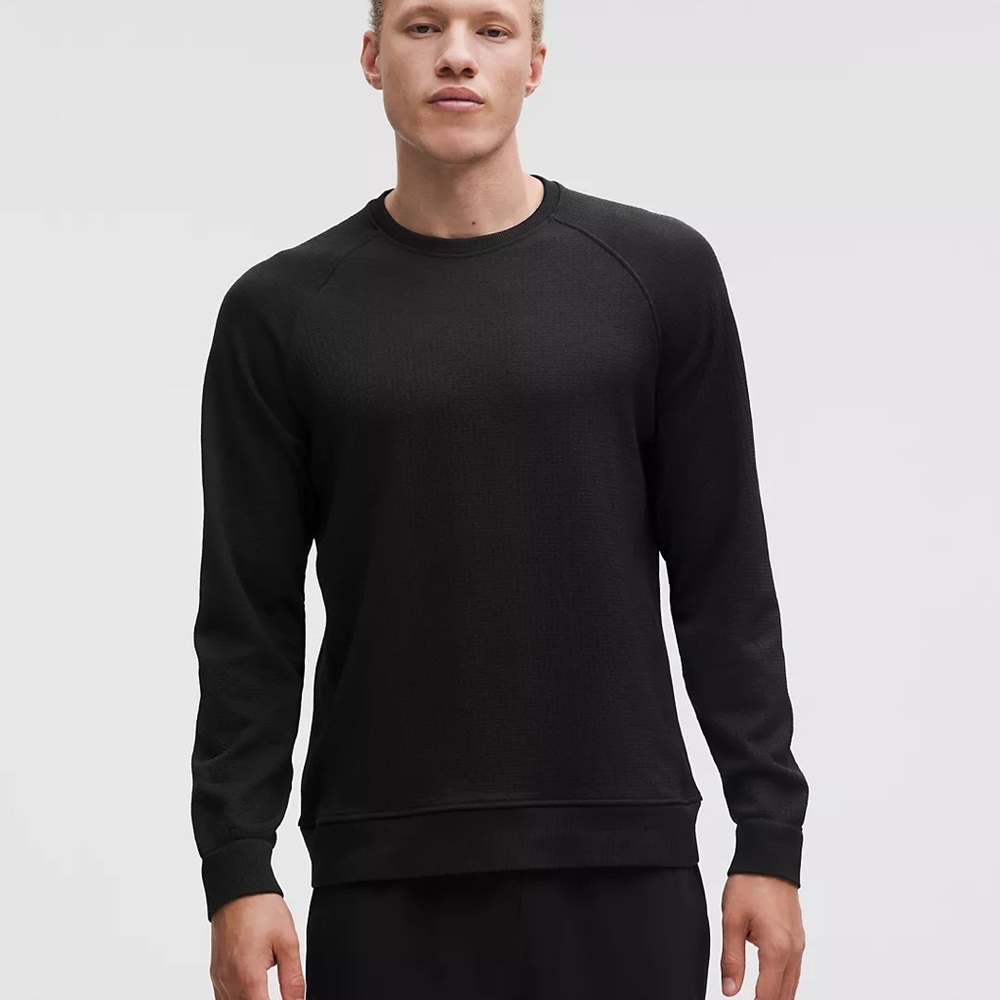 Lululemon Engineered
Warmth Long Sleeve
Black / Black